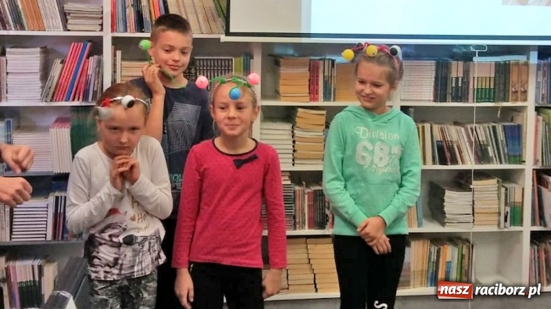 Zdjęcie w galerii na portalu naszraciborz.pl: Spotkania z pisarzami w ramach Wielkiej ligi młodych czytelników wiadomości z regionu