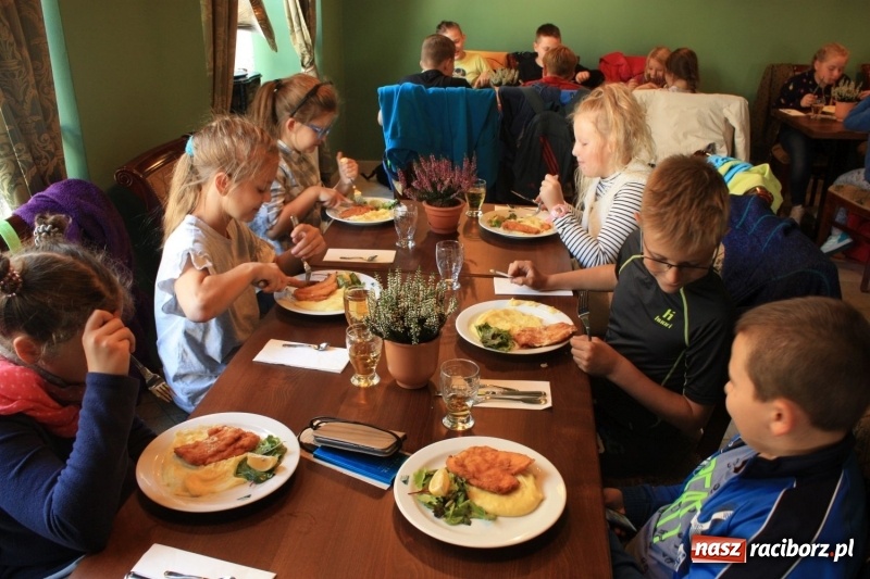 Zdjęcie w galerii na portalu naszraciborz.pl: W świecie rozbójnika Rumcajsa. Kolejne działanie projektowe krzanowickiego MOK wiadomości z regionu