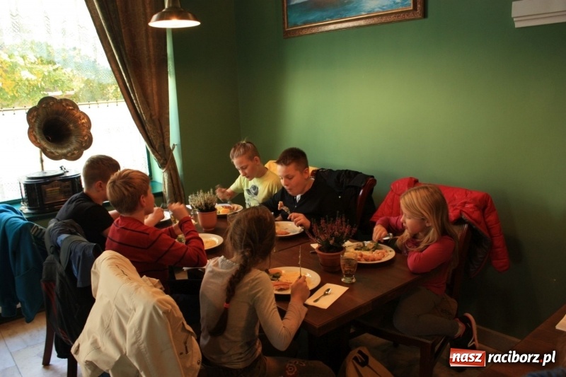 Zdjęcie w galerii na portalu naszraciborz.pl: W świecie rozbójnika Rumcajsa. Kolejne działanie projektowe krzanowickiego MOK wiadomości z regionu