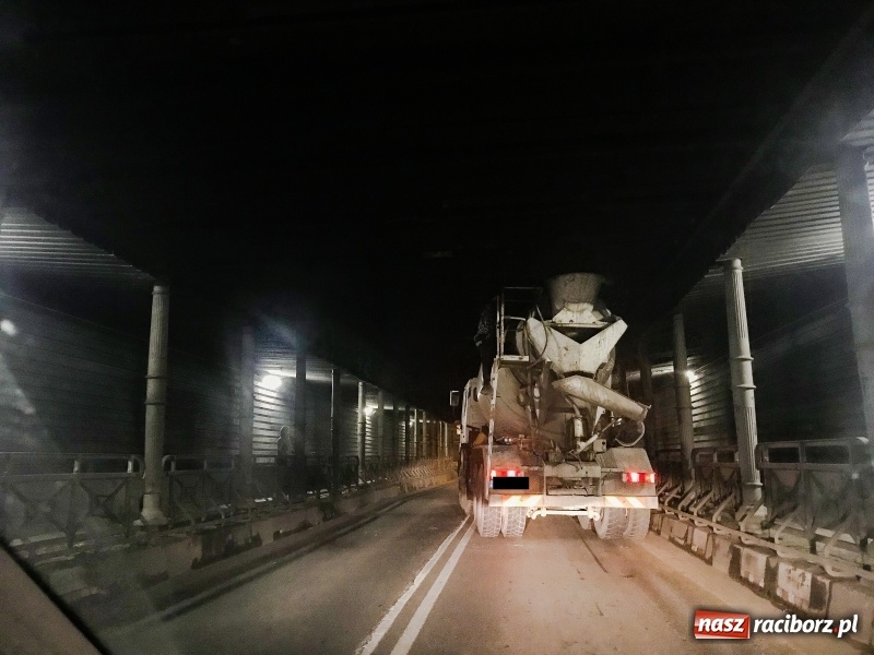 Zdjęcie w galerii na portalu naszraciborz.pl: Przejechać się nie da, ale wciąż czynione są starania FOTO wiadomości z regionu