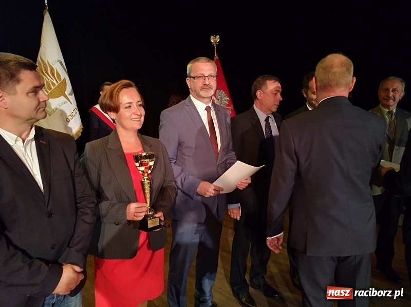 Zdjęcie w galerii na portalu naszraciborz.pl: Sport szkolny. Victoria Racibórz najlepszym klubem na Śląsku wiadomości z regionu