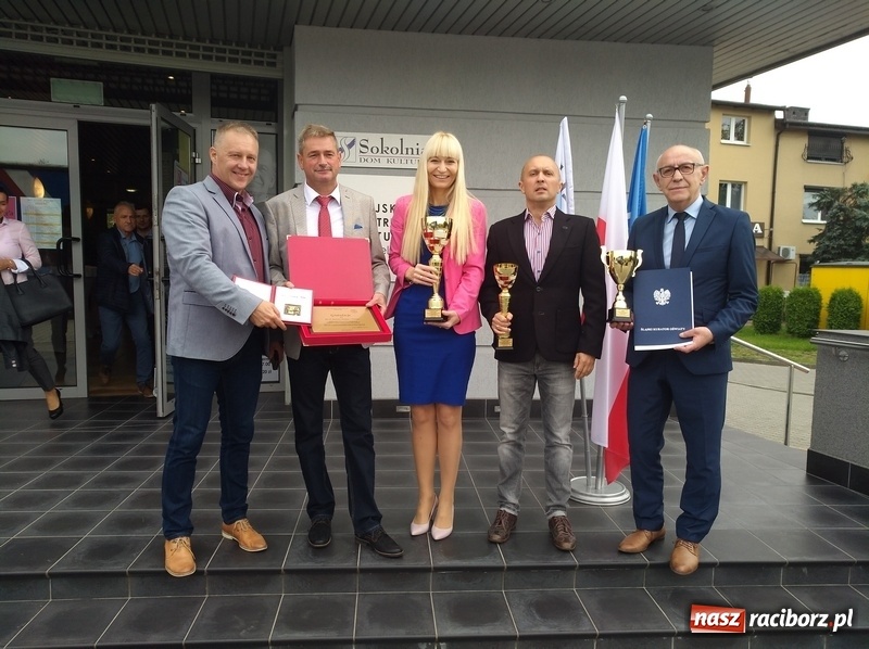 Zdjęcie w galerii na portalu naszraciborz.pl: Sport szkolny. Victoria Racibórz najlepszym klubem na Śląsku wiadomości z regionu