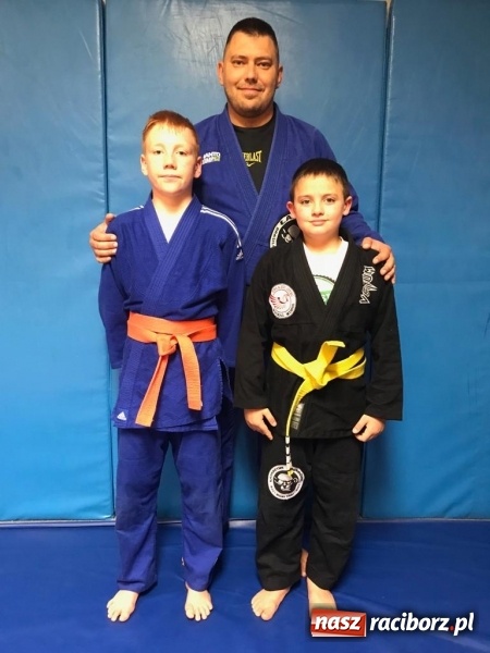 Zdjęcie w galerii na portalu naszraciborz.pl: Łamatorzy na podium w Mysłowicach wiadomości z regionu