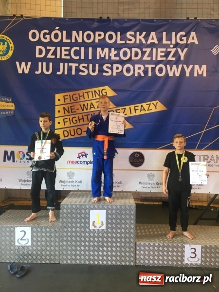 Zdjęcie w galerii na portalu naszraciborz.pl: Łamatorzy na podium w Mysłowicach wiadomości z regionu