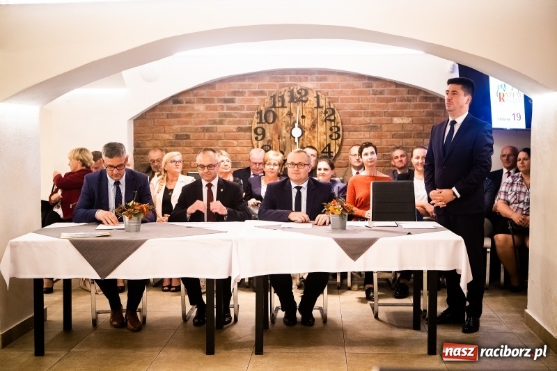 Zdjęcie w galerii na portalu naszraciborz.pl: Kandydaci do rady powiatu z KWW RAZEM DLA ZIEMI RACIBORSKIEJ. Program Powiat 5.0 wiadomości z regionu