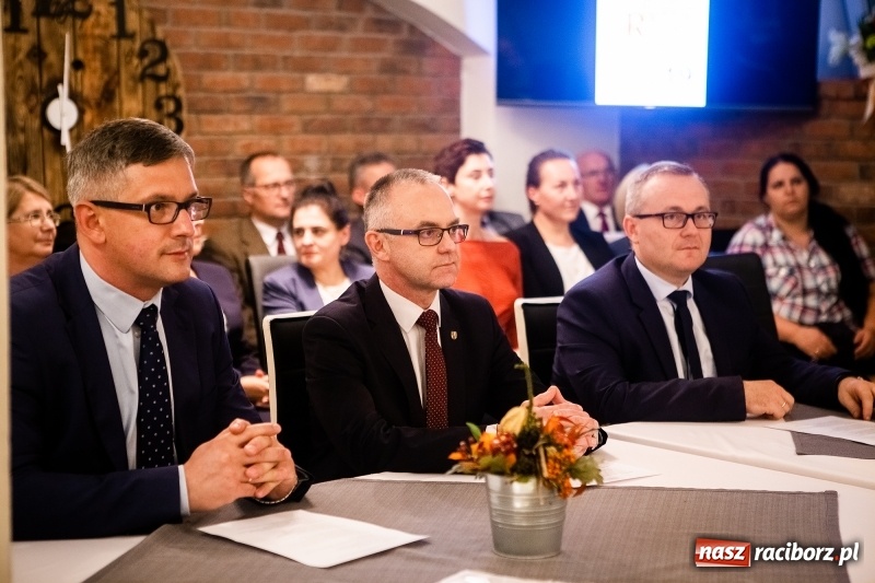 Zdjęcie w galerii na portalu naszraciborz.pl: Kandydaci do rady powiatu z KWW RAZEM DLA ZIEMI RACIBORSKIEJ. Program Powiat 5.0 wiadomości z regionu