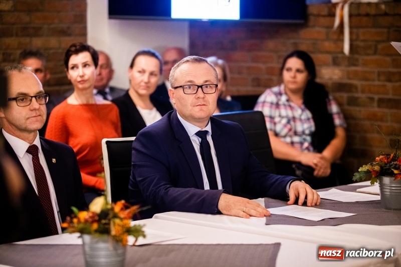 Zdjęcie w galerii na portalu naszraciborz.pl: Kandydaci do rady powiatu z KWW RAZEM DLA ZIEMI RACIBORSKIEJ. Program Powiat 5.0 wiadomości z regionu