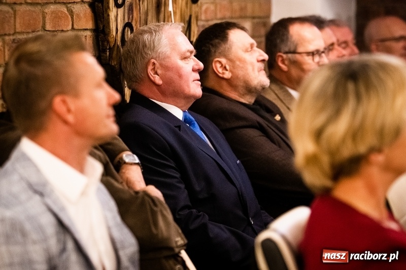 Zdjęcie w galerii na portalu naszraciborz.pl: Kandydaci do rady powiatu z KWW RAZEM DLA ZIEMI RACIBORSKIEJ. Program Powiat 5.0 wiadomości z regionu