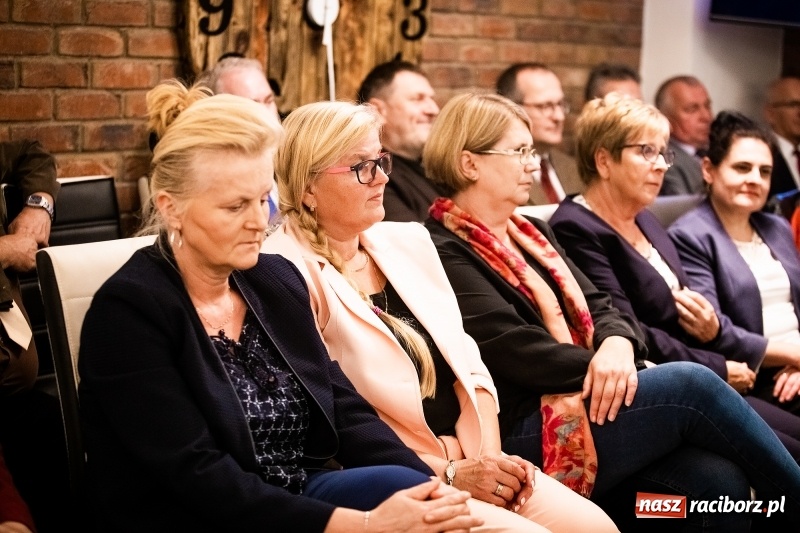 Zdjęcie w galerii na portalu naszraciborz.pl: Kandydaci do rady powiatu z KWW RAZEM DLA ZIEMI RACIBORSKIEJ. Program Powiat 5.0 wiadomości z regionu