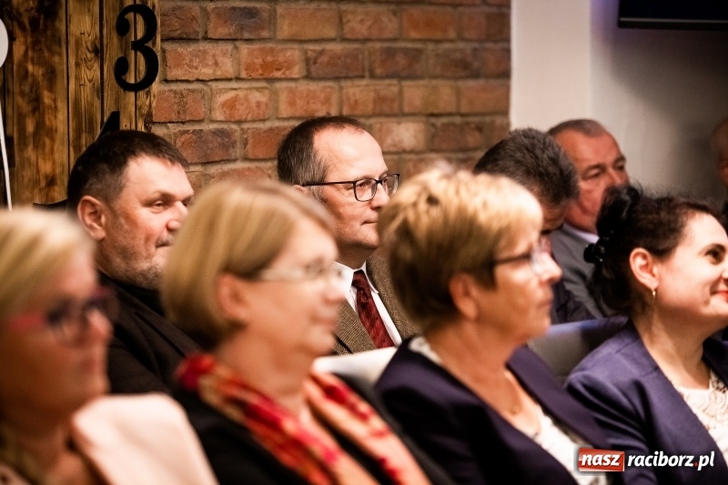 Zdjęcie w galerii na portalu naszraciborz.pl: Kandydaci do rady powiatu z KWW RAZEM DLA ZIEMI RACIBORSKIEJ. Program Powiat 5.0 wiadomości z regionu