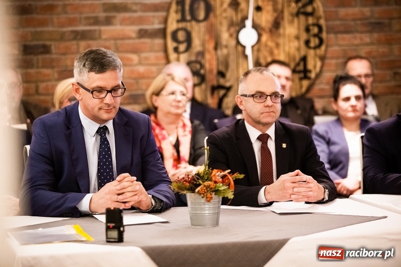 Zdjęcie w galerii na portalu naszraciborz.pl: Kandydaci do rady powiatu z KWW RAZEM DLA ZIEMI RACIBORSKIEJ. Program Powiat 5.0 wiadomości z regionu