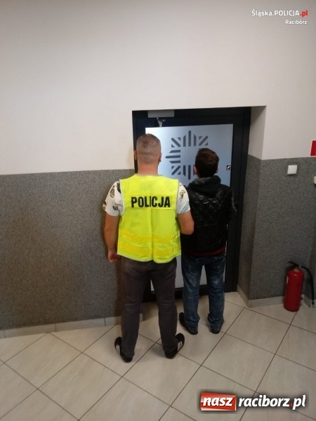 Zdjęcie w galerii na portalu naszraciborz.pl: Pożyczył samochód, a potem ukradł jego wyposażenie  wiadomości z regionu