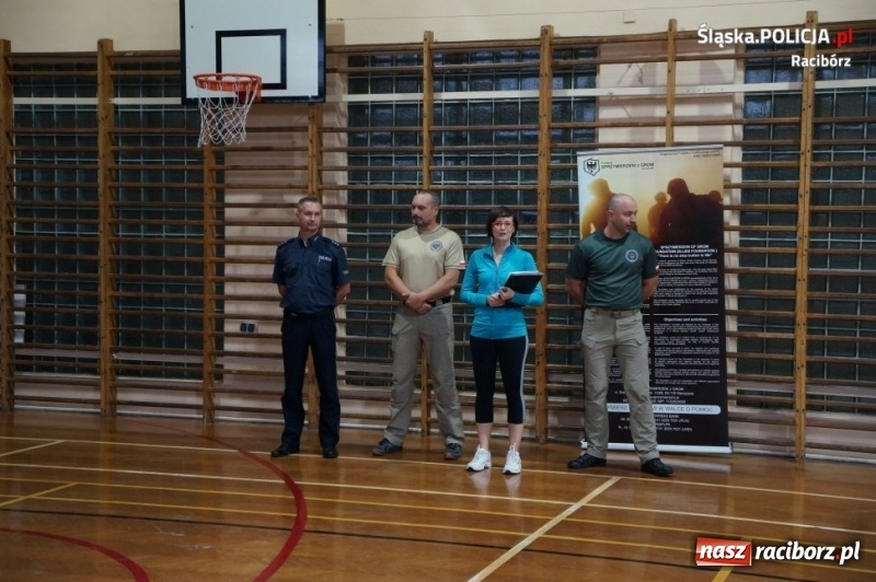 Zdjęcie w galerii na portalu naszraciborz.pl: Rozpoczęła się kolejna edycja kursu samoobrony dla kobiet wiadomości z regionu