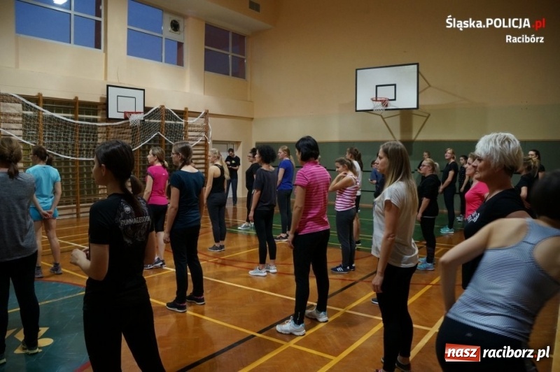 Zdjęcie w galerii na portalu naszraciborz.pl: Rozpoczęła się kolejna edycja kursu samoobrony dla kobiet wiadomości z regionu