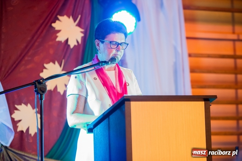 Zdjęcie w galerii na portalu naszraciborz.pl: Szkoła w Krzanowicach ma już 40 lat  wiadomości z regionu