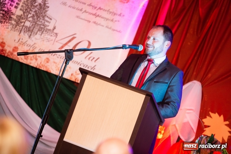 Zdjęcie w galerii na portalu naszraciborz.pl: Szkoła w Krzanowicach ma już 40 lat  wiadomości z regionu