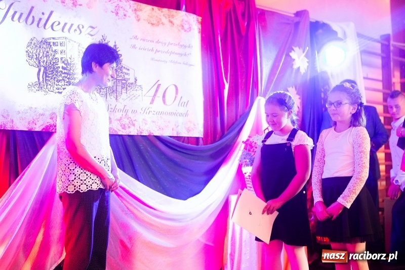 Zdjęcie w galerii na portalu naszraciborz.pl: Szkoła w Krzanowicach ma już 40 lat  wiadomości z regionu