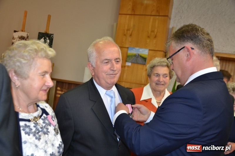 Zdjęcie w galerii na portalu naszraciborz.pl: Tyle razem dróg przebytych. Złote Gody w Krzyżanowicach wiadomości z regionu