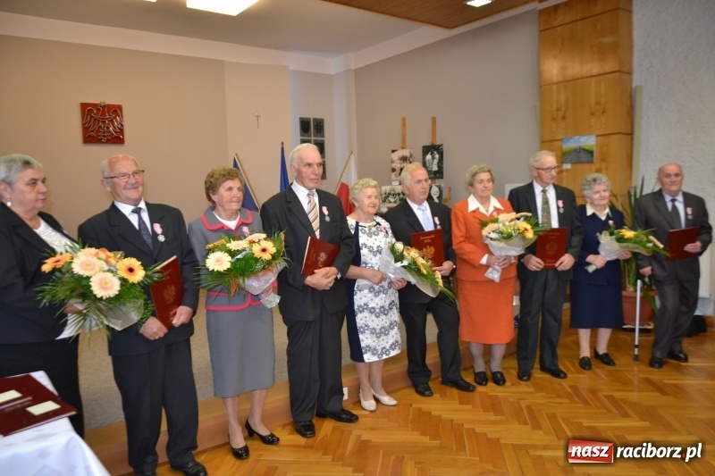 Zdjęcie w galerii na portalu naszraciborz.pl: Tyle razem dróg przebytych. Złote Gody w Krzyżanowicach wiadomości z regionu