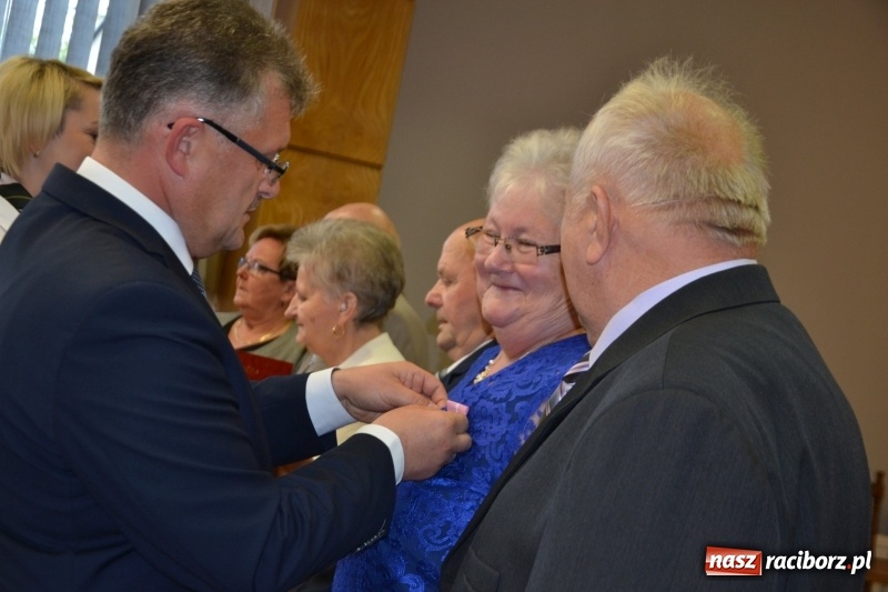 Zdjęcie w galerii na portalu naszraciborz.pl: Tyle razem dróg przebytych. Złote Gody w Krzyżanowicach wiadomości z regionu