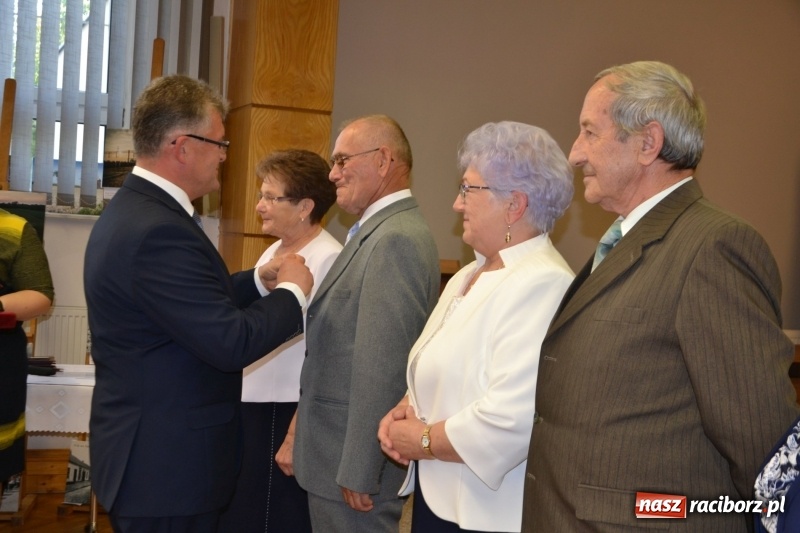 Zdjęcie w galerii na portalu naszraciborz.pl: Tyle razem dróg przebytych. Złote Gody w Krzyżanowicach wiadomości z regionu