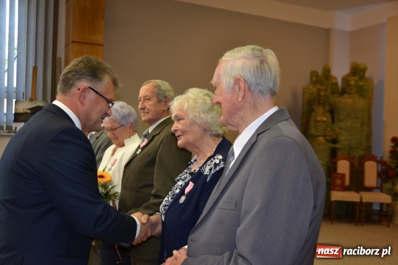 Zdjęcie w galerii na portalu naszraciborz.pl: Tyle razem dróg przebytych. Złote Gody w Krzyżanowicach wiadomości z regionu