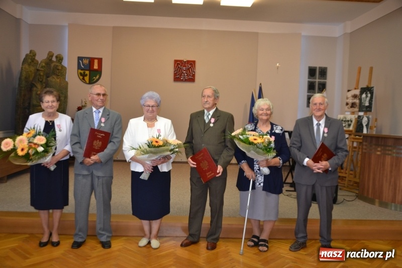 Zdjęcie w galerii na portalu naszraciborz.pl: Tyle razem dróg przebytych. Złote Gody w Krzyżanowicach wiadomości z regionu