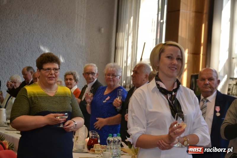 Zdjęcie w galerii na portalu naszraciborz.pl: Tyle razem dróg przebytych. Złote Gody w Krzyżanowicach wiadomości z regionu