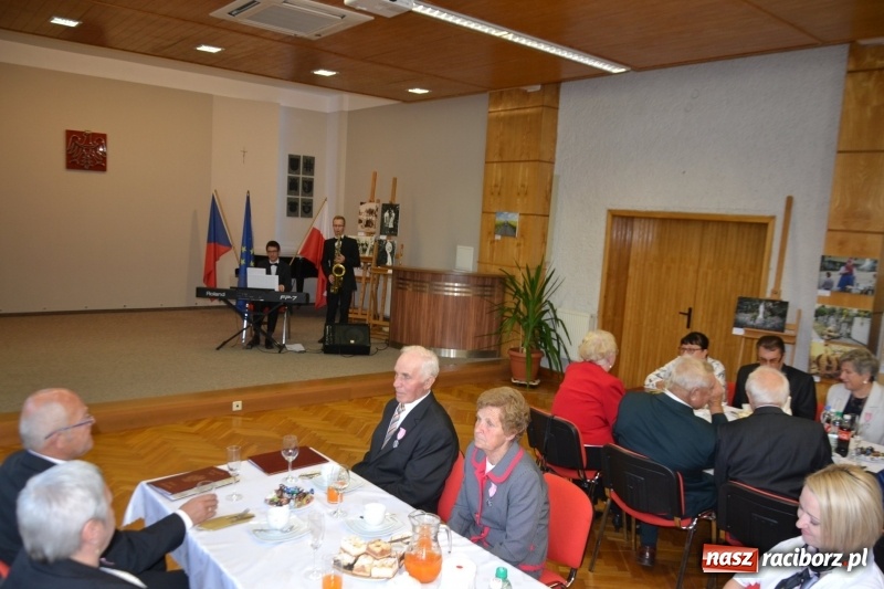 Zdjęcie w galerii na portalu naszraciborz.pl: Tyle razem dróg przebytych. Złote Gody w Krzyżanowicach wiadomości z regionu