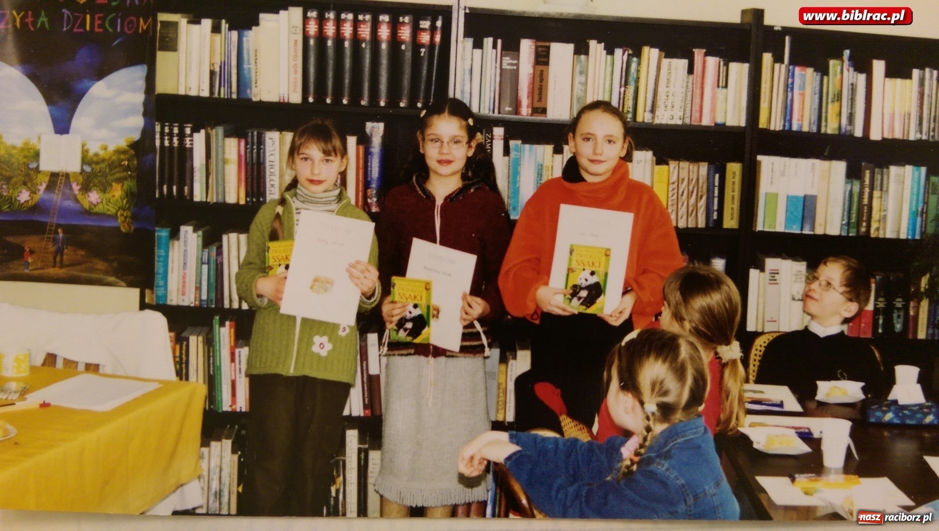 Zdjęcie w galerii na portalu naszraciborz.pl: Czytelnie pękały dawniej w szwach. Historyczny spacer po raciborskich bibliotekach  wiadomości z regionu