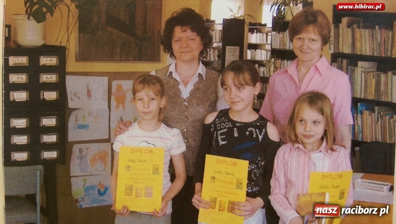 Zdjęcie w galerii na portalu naszraciborz.pl: Czytelnie pękały dawniej w szwach. Historyczny spacer po raciborskich bibliotekach  wiadomości z regionu