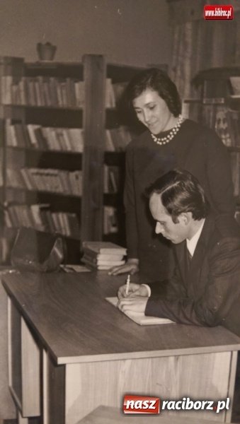 Zdjęcie w galerii na portalu naszraciborz.pl: Czytelnie pękały dawniej w szwach. Historyczny spacer po raciborskich bibliotekach  wiadomości z regionu