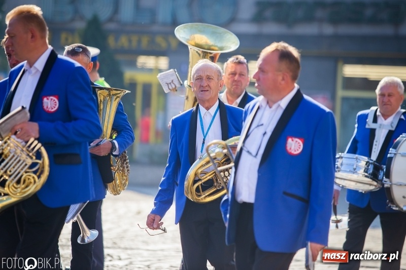 Zdjęcie w galerii na portalu naszraciborz.pl: XIX Raciborski Marsz Nadziei przeszedł ulicami miasta VIDEO wiadomości z regionu
