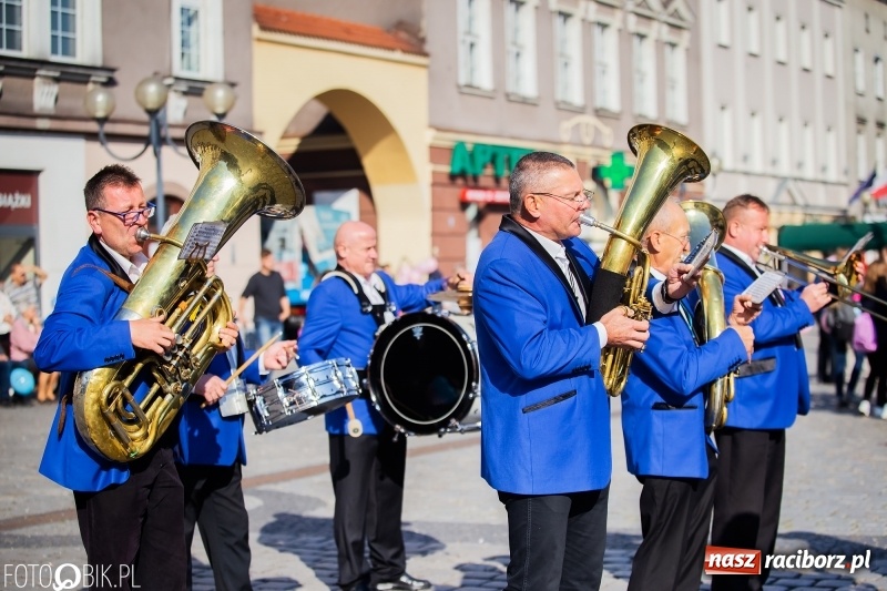 Zdjęcie w galerii na portalu naszraciborz.pl: XIX Raciborski Marsz Nadziei przeszedł ulicami miasta VIDEO wiadomości z regionu