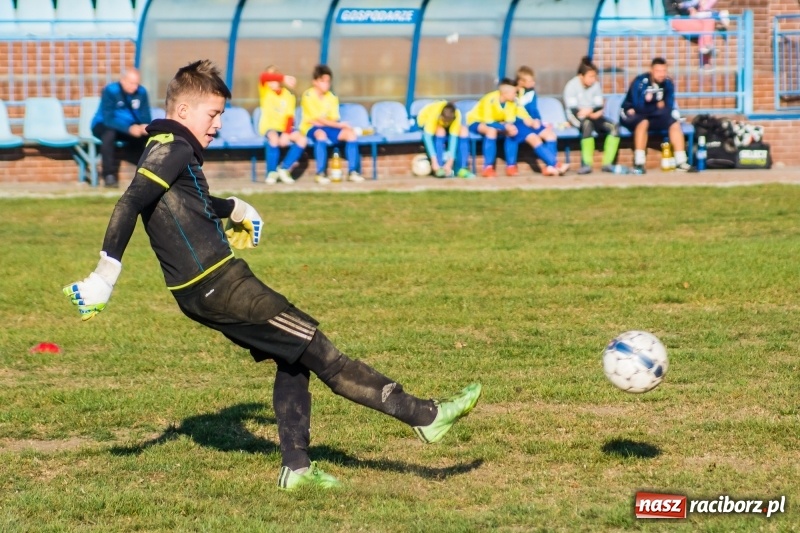 Zdjęcie w galerii na portalu naszraciborz.pl: Unia – Odra Centrum: Sprawiedliwy remis przy Srebrnej wiadomości z regionu
