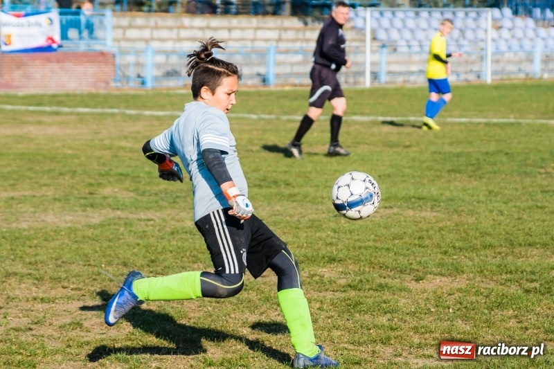 Zdjęcie w galerii na portalu naszraciborz.pl: Unia – Odra Centrum: Sprawiedliwy remis przy Srebrnej wiadomości z regionu