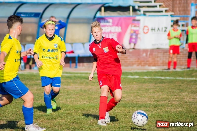 Zdjęcie w galerii na portalu naszraciborz.pl: Unia – Odra Centrum: Sprawiedliwy remis przy Srebrnej wiadomości z regionu