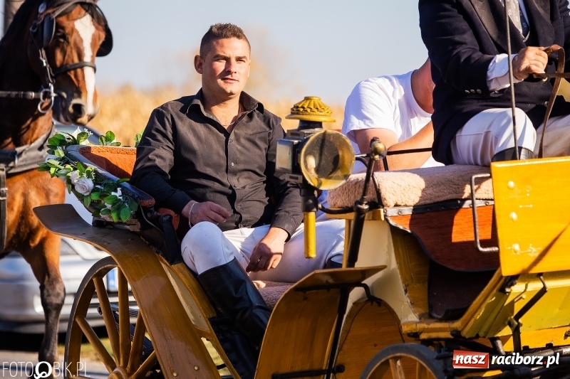 Zdjęcie w galerii na portalu naszraciborz.pl: Przez lasy, pola i łąki na pogoń za lisem. Hubertus w Żerdzinach 2018 VIDEO wiadomości z regionu