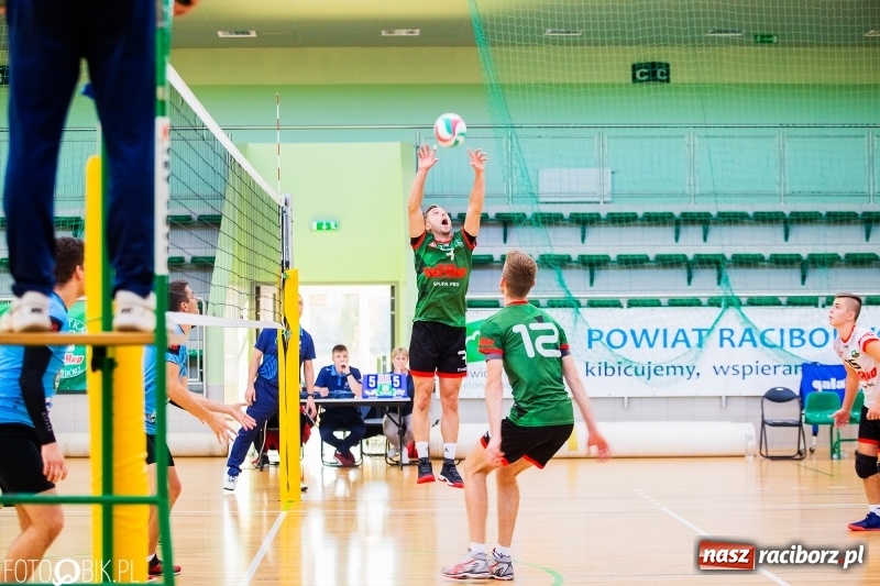 Zdjęcie w galerii na portalu naszraciborz.pl: Nierówna forma AZS Rafako. Górnik Radlin zwycięski wiadomości z regionu