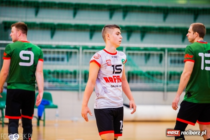 Zdjęcie w galerii na portalu naszraciborz.pl: Nierówna forma AZS Rafako. Górnik Radlin zwycięski wiadomości z regionu
