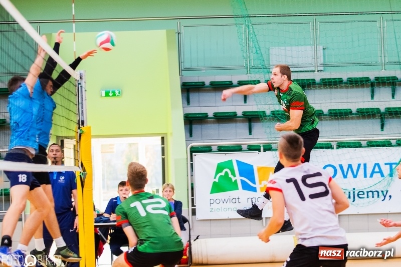 Zdjęcie w galerii na portalu naszraciborz.pl: Nierówna forma AZS Rafako. Górnik Radlin zwycięski wiadomości z regionu