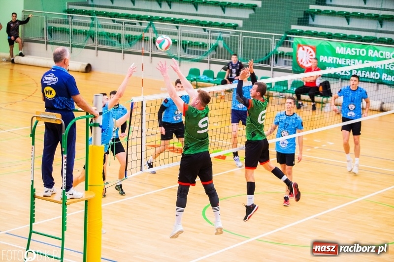 Zdjęcie w galerii na portalu naszraciborz.pl: Nierówna forma AZS Rafako. Górnik Radlin zwycięski wiadomości z regionu