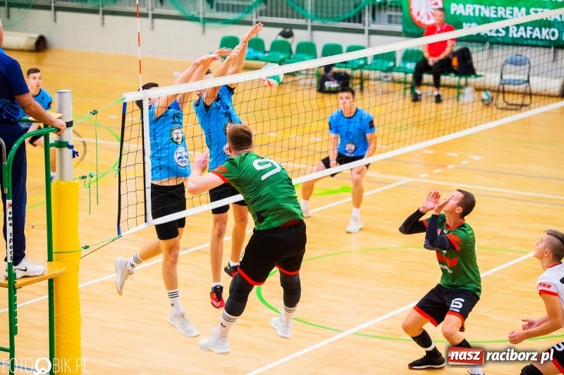 Zdjęcie w galerii na portalu naszraciborz.pl: Nierówna forma AZS Rafako. Górnik Radlin zwycięski wiadomości z regionu