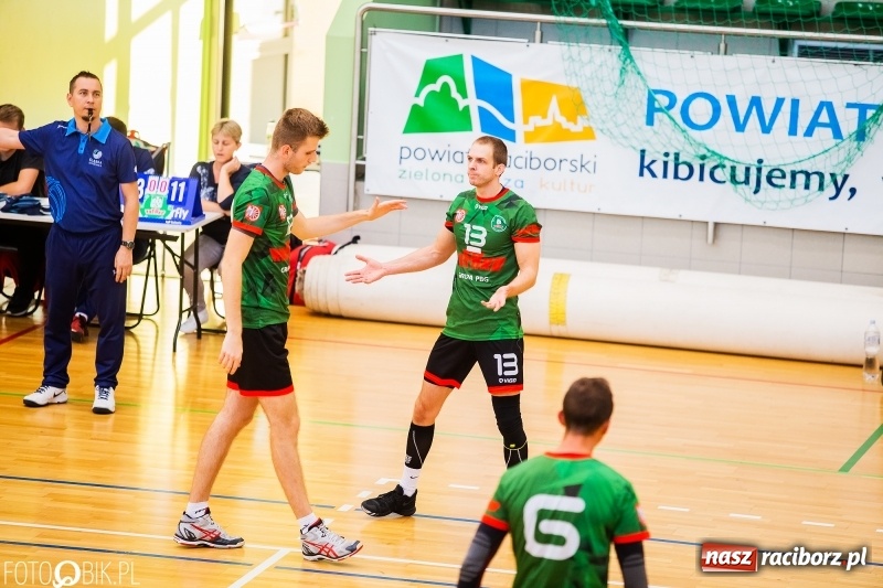 Zdjęcie w galerii na portalu naszraciborz.pl: Nierówna forma AZS Rafako. Górnik Radlin zwycięski wiadomości z regionu