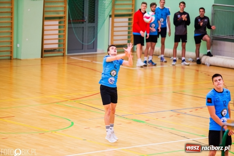 Zdjęcie w galerii na portalu naszraciborz.pl: Nierówna forma AZS Rafako. Górnik Radlin zwycięski wiadomości z regionu