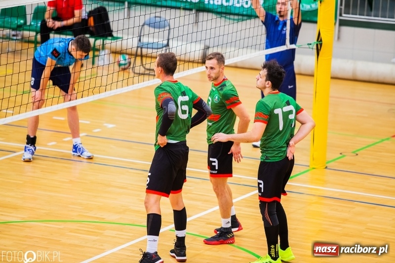 Zdjęcie w galerii na portalu naszraciborz.pl: Nierówna forma AZS Rafako. Górnik Radlin zwycięski wiadomości z regionu