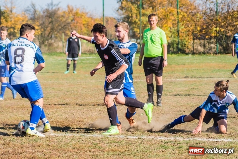 Zdjęcie w galerii na portalu naszraciborz.pl: MKS Gminy Lubomia gorszy od Wichru Płonia wiadomości z regionu