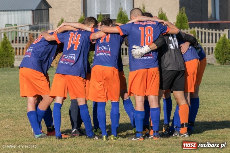 Zdjęcie w galerii na portalu naszraciborz.pl: Strzelanie rozpoczęli dopiero po przerwie. Adamowice pokonały Górki Śląskie wiadomości z regionu