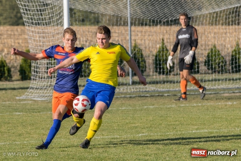 Zdjęcie w galerii na portalu naszraciborz.pl: Strzelanie rozpoczęli dopiero po przerwie. Adamowice pokonały Górki Śląskie wiadomości z regionu