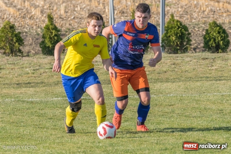 Zdjęcie w galerii na portalu naszraciborz.pl: Strzelanie rozpoczęli dopiero po przerwie. Adamowice pokonały Górki Śląskie wiadomości z regionu